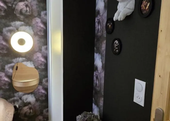 Les Reflets Du Detente Et Nature A Genos-loudenvieille Classe 4 Etoiles Devant Le Avec Jardin Διαμέρισμα Génos