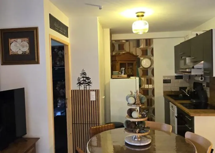 Les Reflets Du Detente Et Nature A Genos-loudenvieille Classe 4 Etoiles Devant Le Avec Jardin Διαμέρισμα *